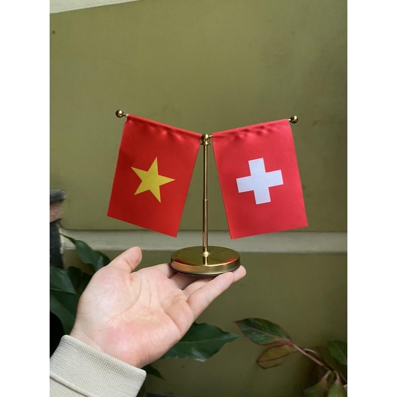 Táp lô để ô tô Việt - Thụy Sĩ