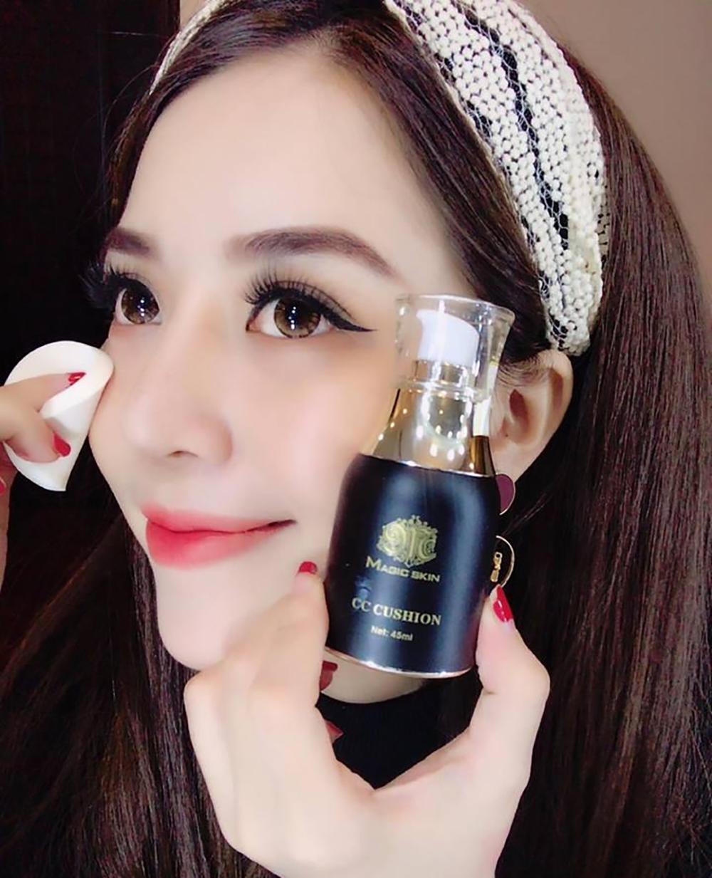 Kem Nền Magic Skin CC Cushion 3 Trong 1 - Tuyệt Tác Che Phủ Đỉnh Cao Cho Lớp Nền Đẹp Hoàn Hảo 45ml