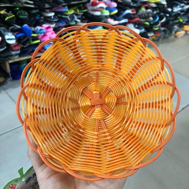 Rổ nhựa giả mây