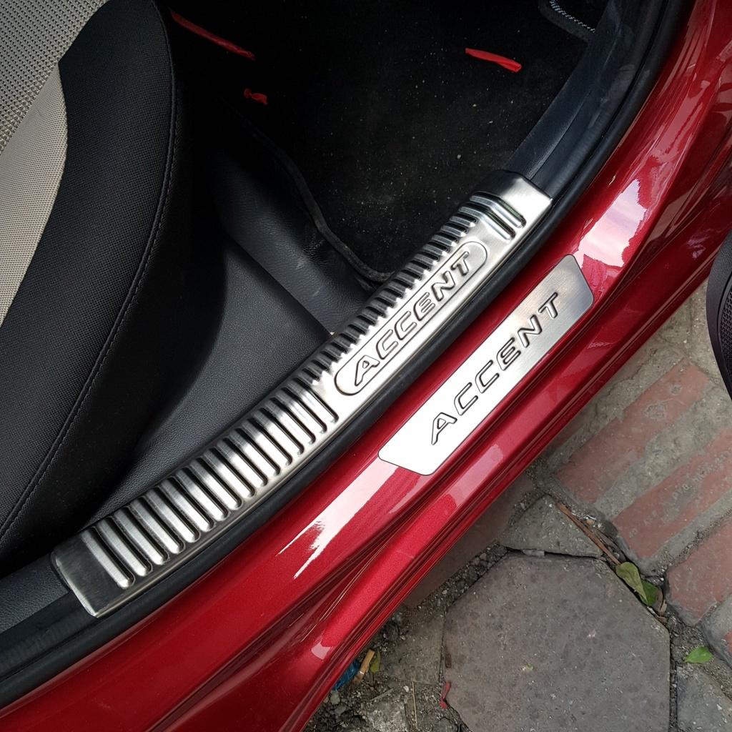 Bộ sản phẩm ỐP BẬC CỐP VÀ BẬC CỬA Inox xe Hyundai Accent 2021