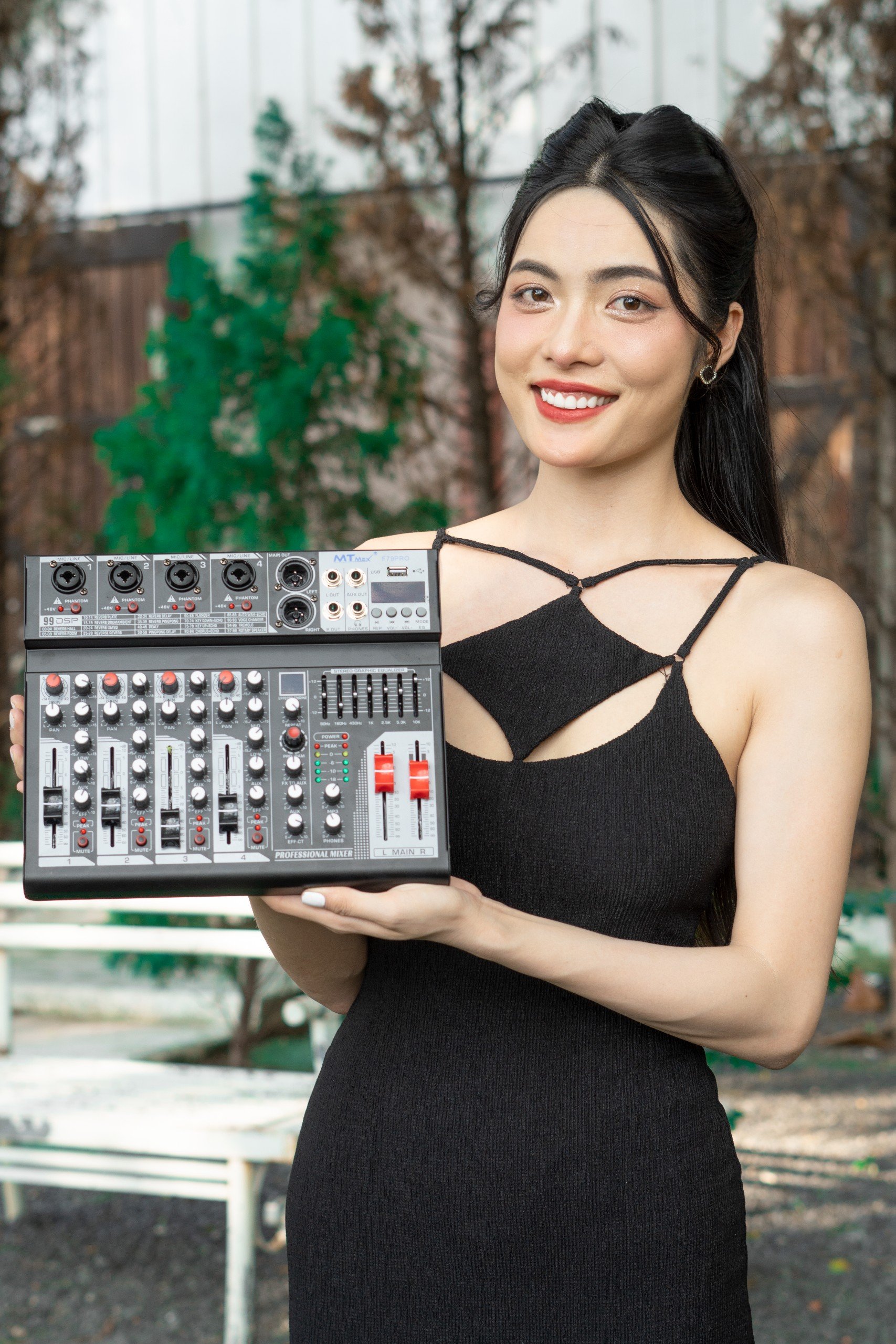 Mixer MTMAX F79Pro Hàng cao Cấp Chỉnh Equalizer 99 hiệu ứng vang DSP Nâng cấp âm thanh loa kéo, Amply cũ hay hơn giải pháp nâng cấp âm thanh hàng chính hãng