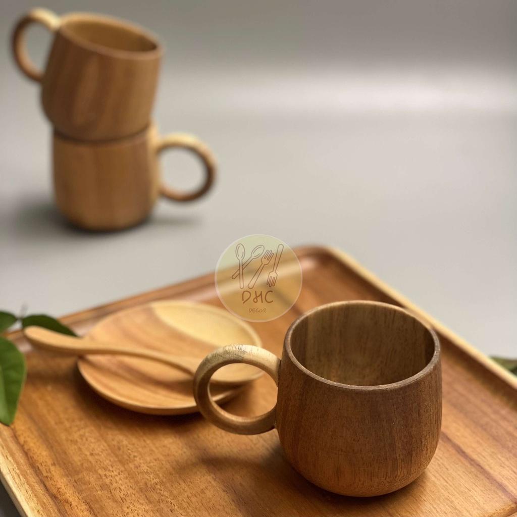 Cốc gỗ Keo có quai tiện dụng, sang trọng, đẹp mắt