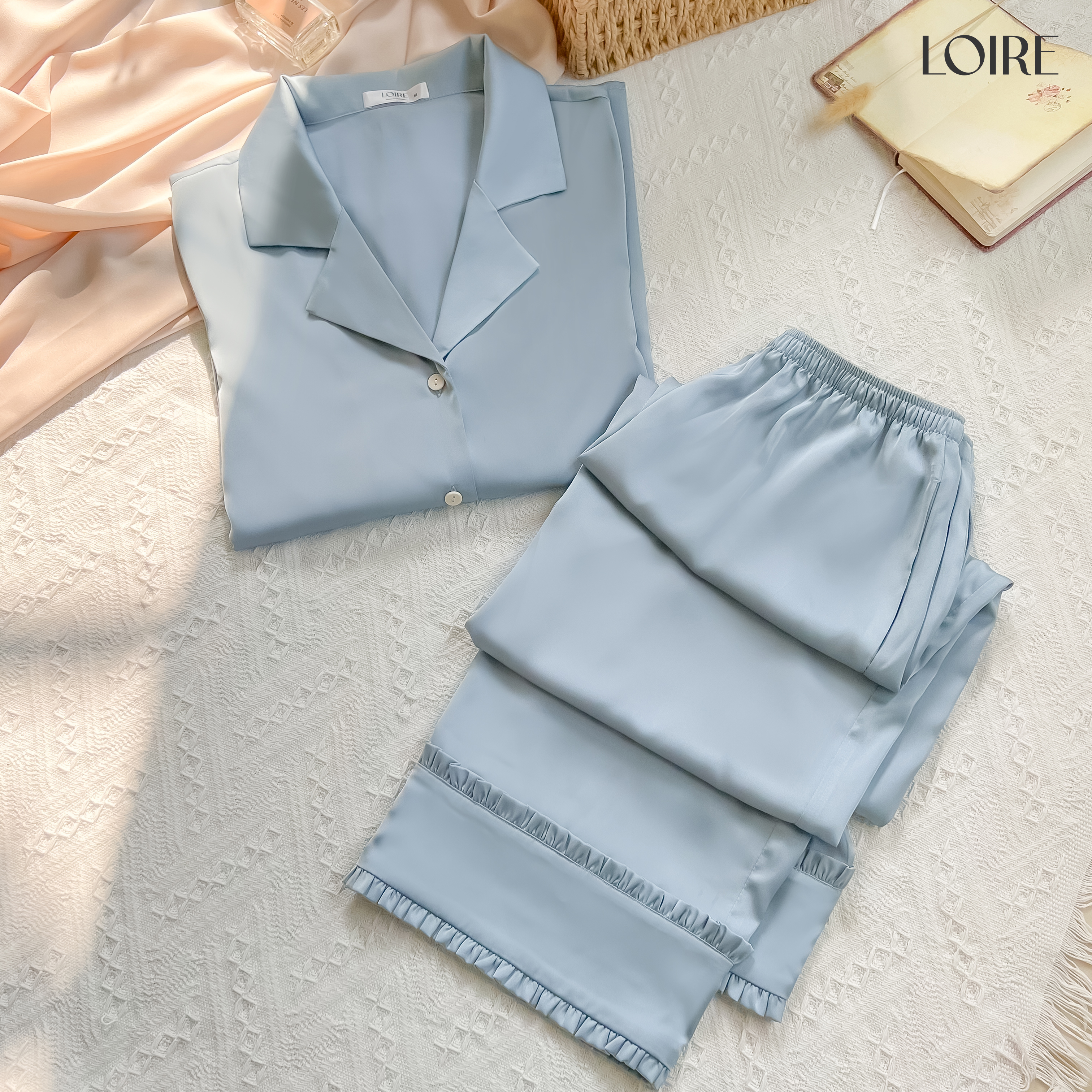 Bộ Pijama Lụa Dài Thanh Lịch Loirechic LPD14