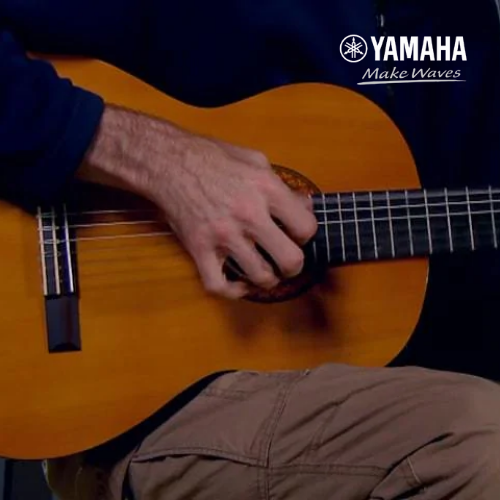 Đàn Guitar Classic Yamaha C40MII-CG shape Spruce Top Back & Side Tonewood