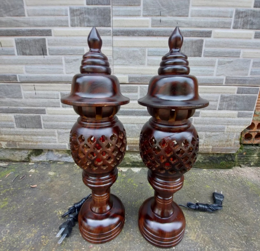 Cặp đèn thờ tổ ông -Đôi đèn thờ màu đen vân siêu đẹp cao 36cm
