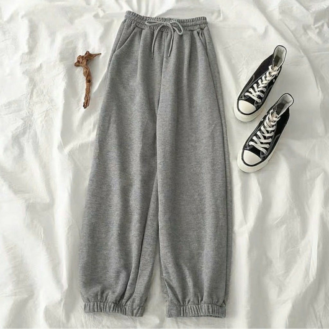 Quần jogger nữ, quần jogger bo gấu trơn vải thun da cá 2 màu