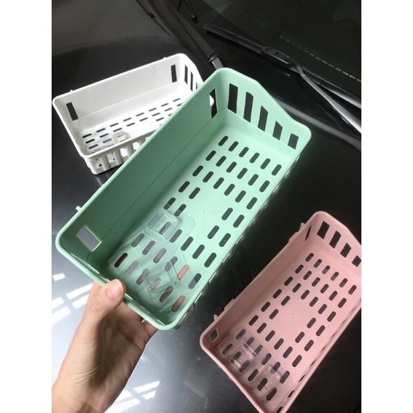 SỈ 10K-Kệ nhựa treo tường nhà tắm, nhà bếp, bồn rửa chén bát, dán tường chịu lực