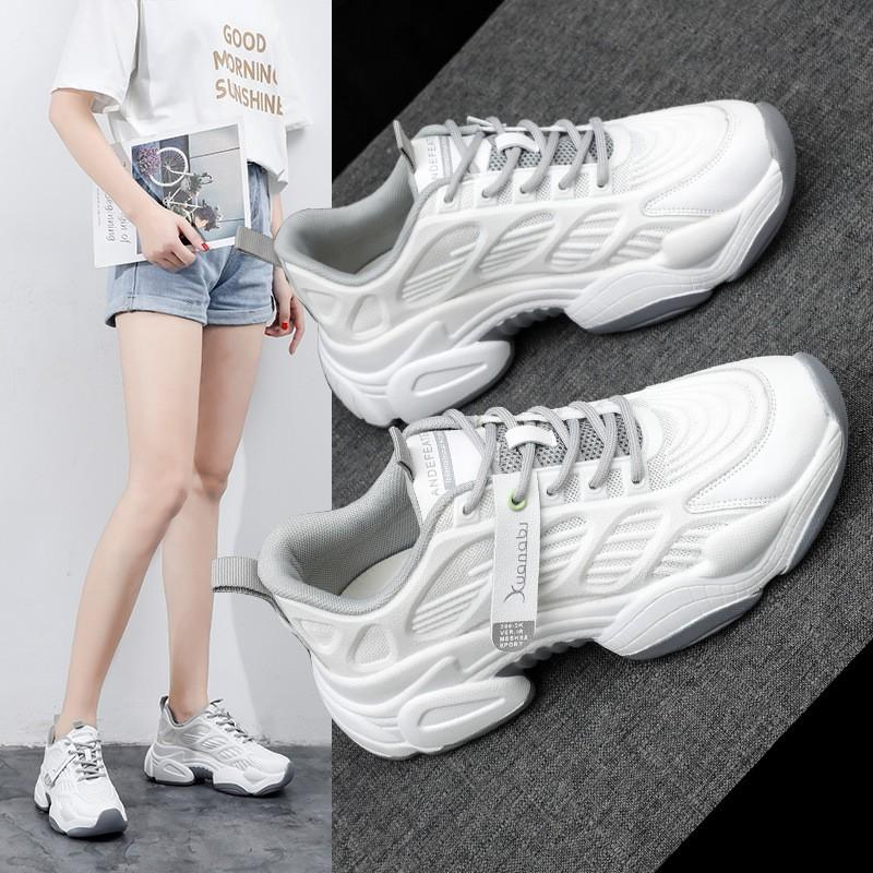 Giày thể thao độn đế nữ đang hot hit H02