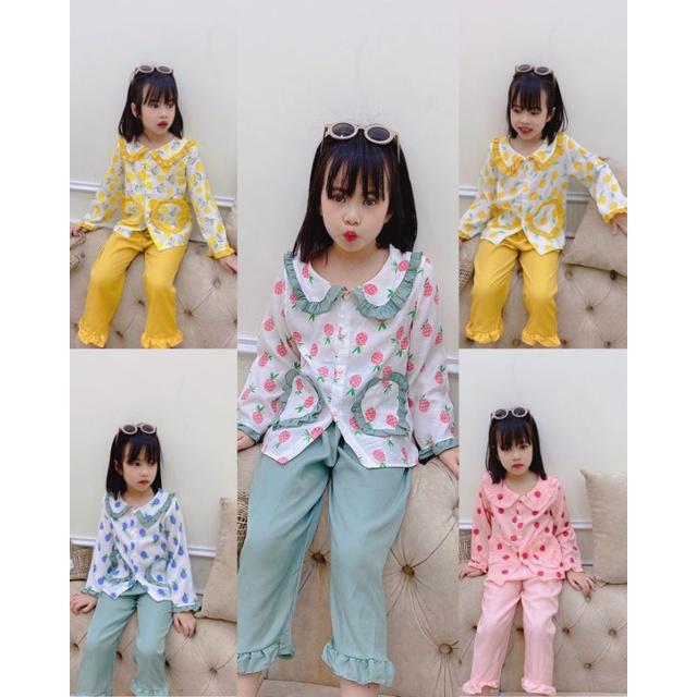 Bộ Pijama Dài Tay Chất Đũi Cúc Dọc Túi Trái Tim Bé Gái