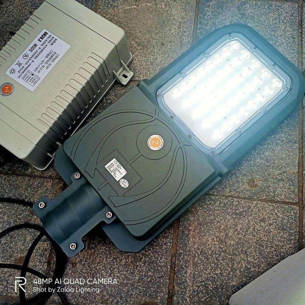 Bộ Đèn Đường Dự Án sử dụng song song điện mặt trời và điện gió công suất 60w mã sản phẩm ZSL-60SW