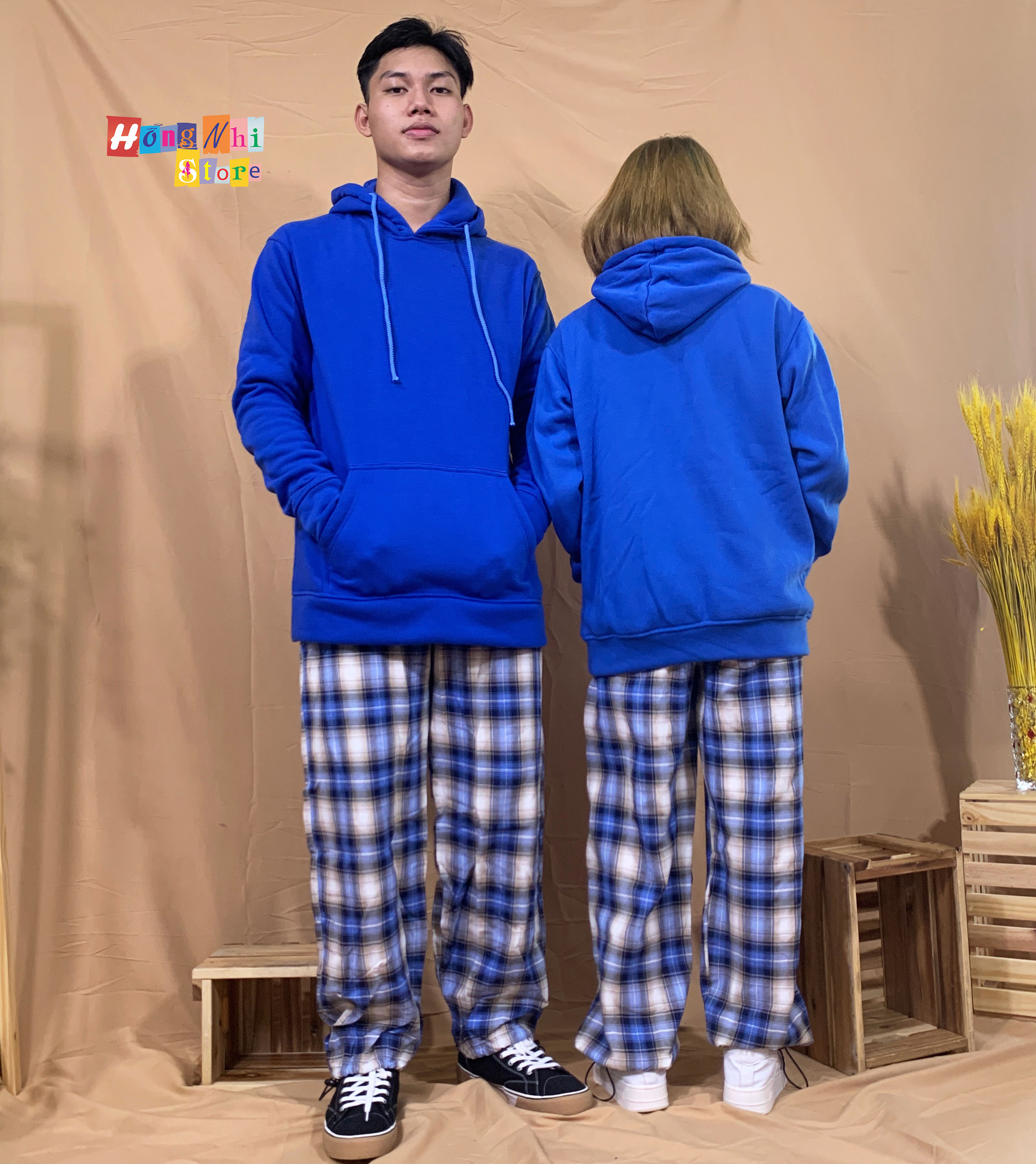 Áo Hoodie Trơn Màu Xanh Dương Cao Cấp Dáng Rộng Unisex Nam Nữ Mặc Được - MM