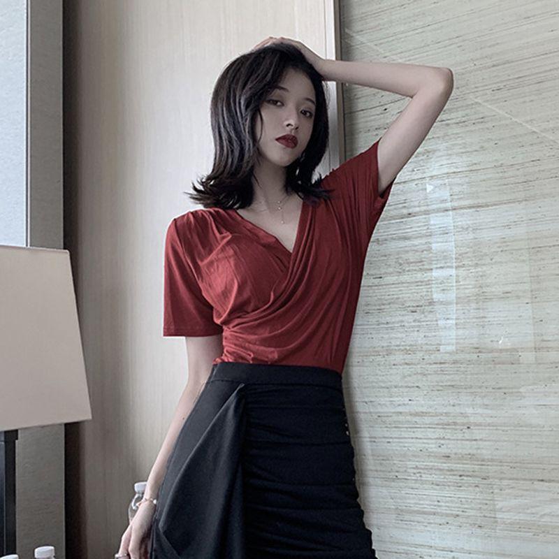 Áo Thun Nữ Ngắn Tay Cổ Chữ V Dáng Ôm