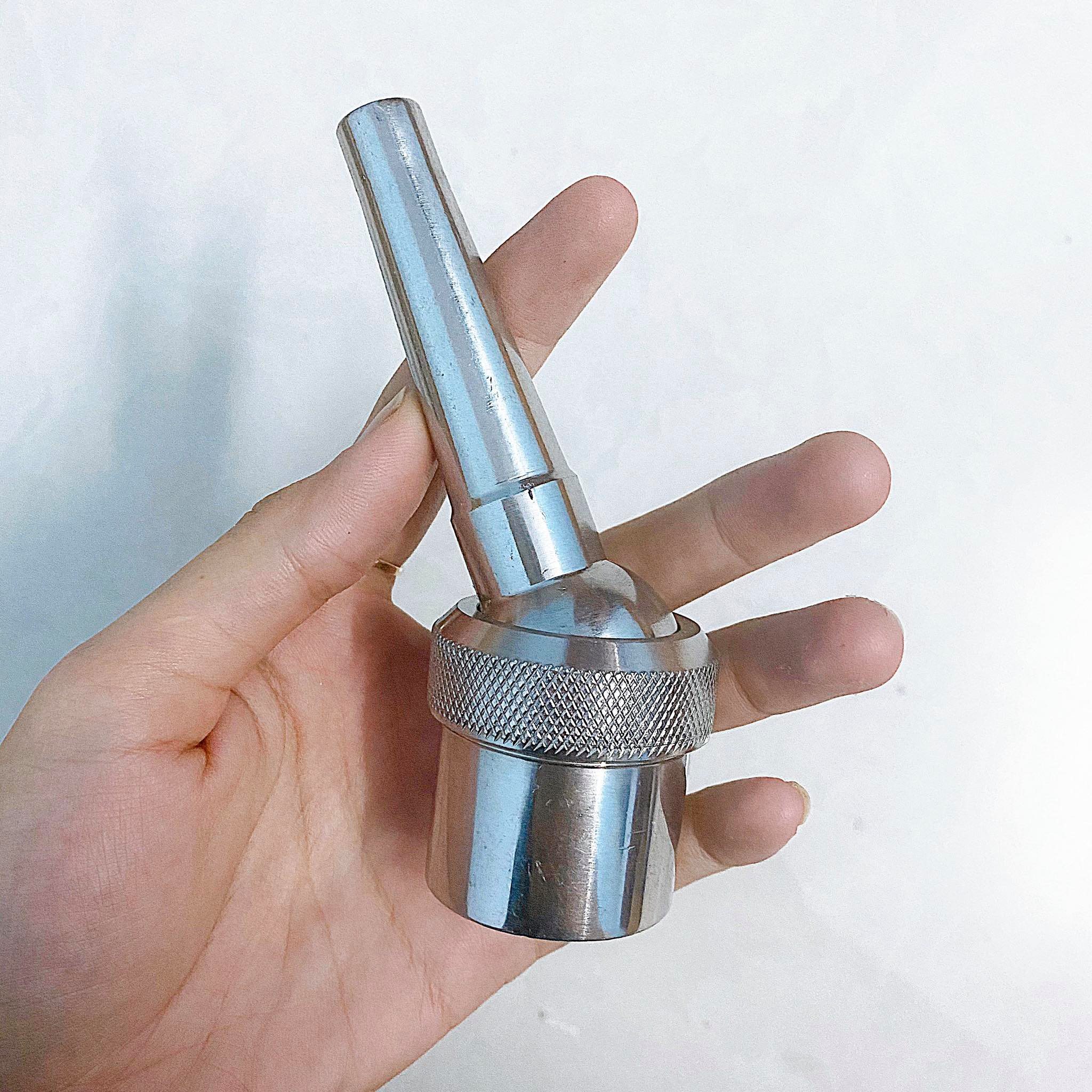 ĐẦU PHUN HÌNH TIA NƯỚC PHI 34MM INOX