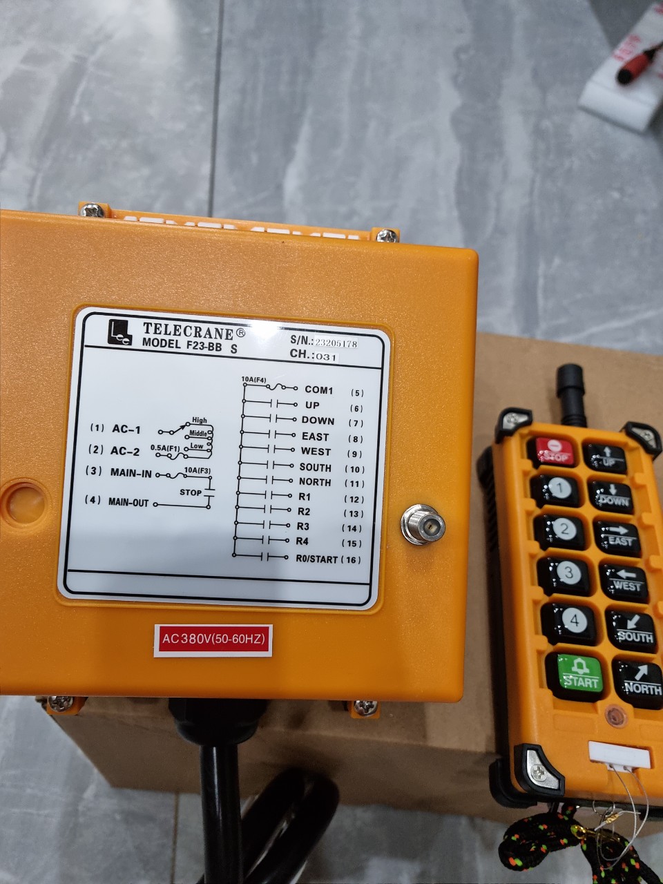 Điều khiển cẩu trục từ xa Tele cran F23 BBS điện áp 36V, 220V, 380V