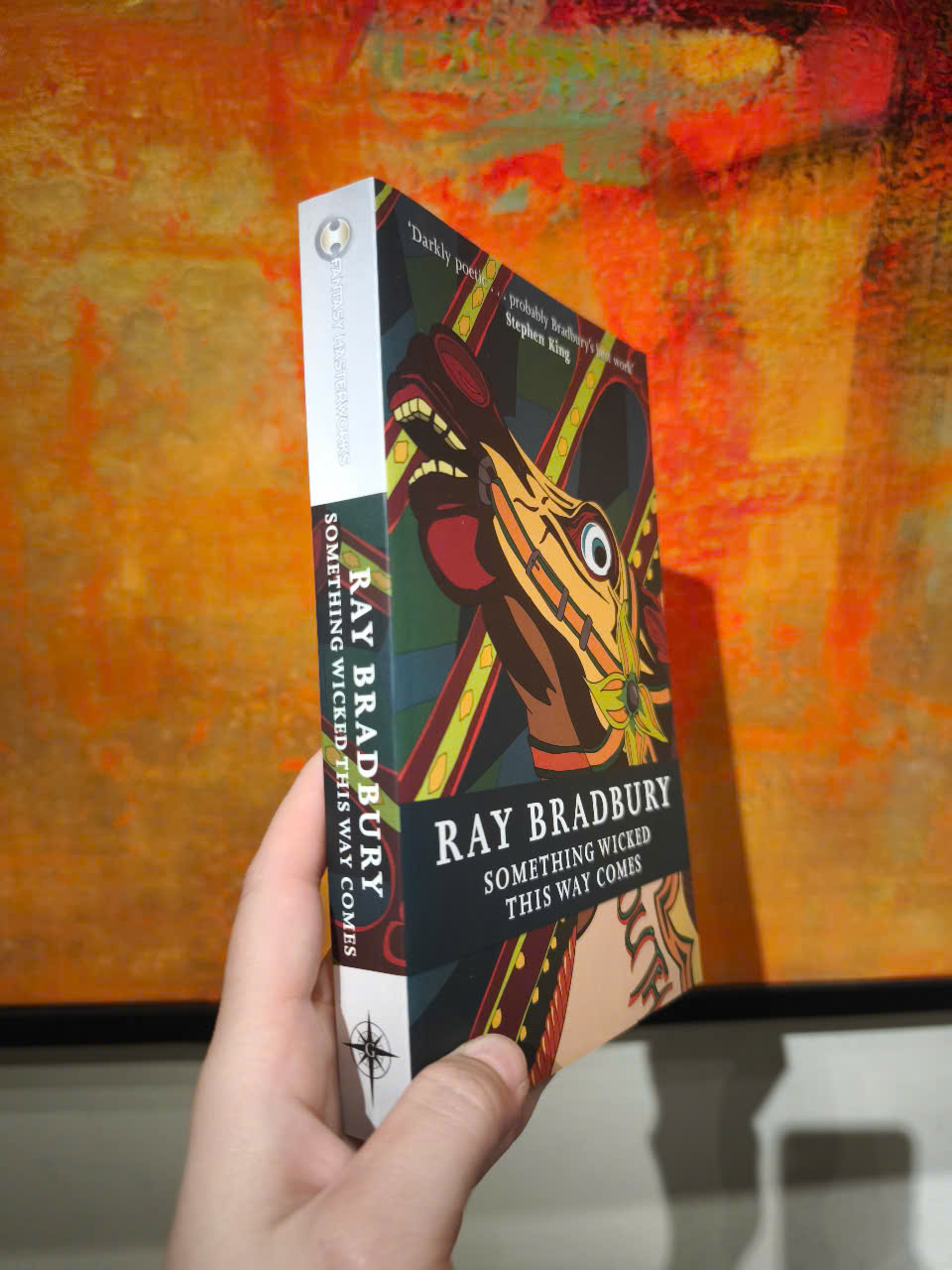 Sách - Something Wicked This Way Comes by Ray Bradbury - Horror / Fantasy / Fiction in English