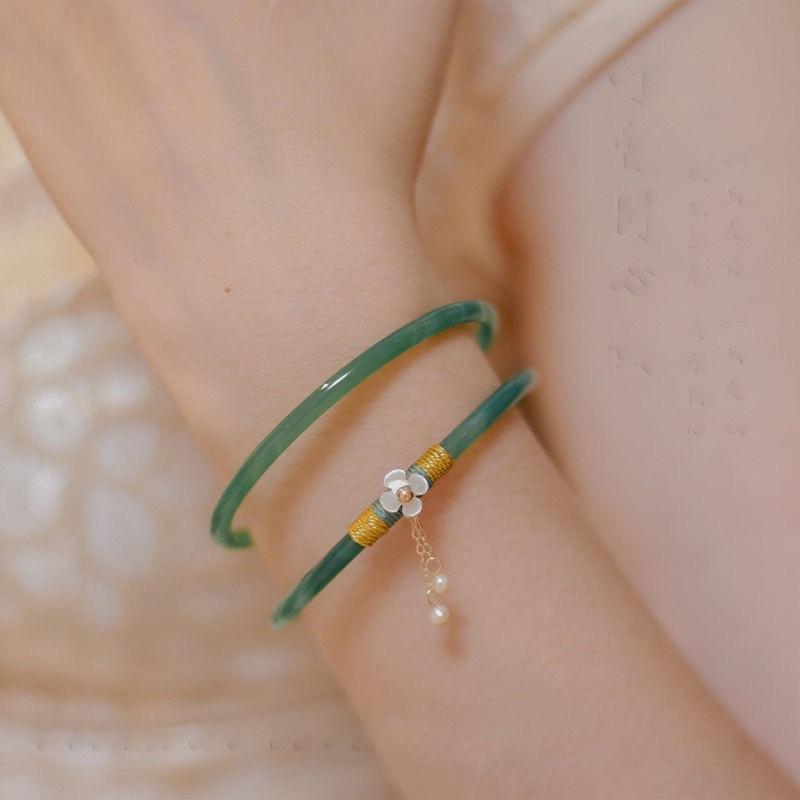 B49 Vòng tay nữ xanh trắng đẹp Ring House