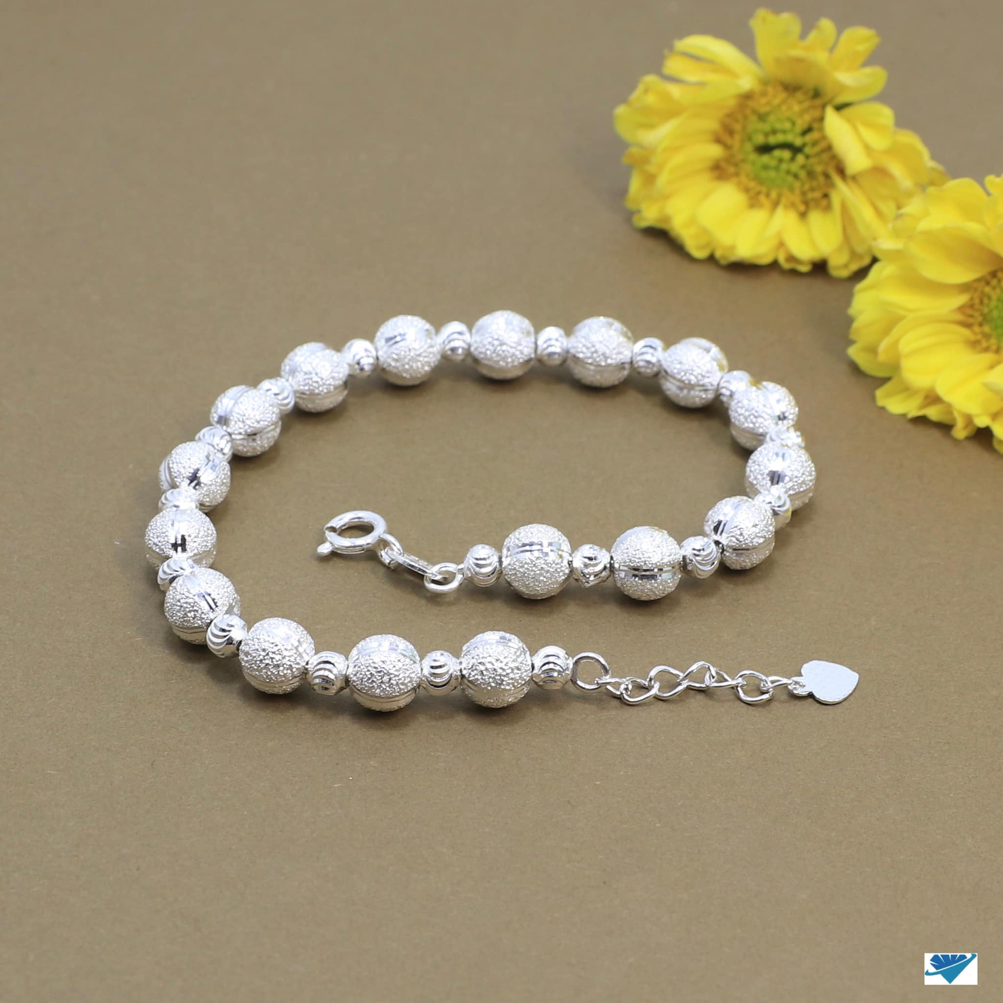 Vòng tay nữ bạc bi chất liệu bạc s925 MS023