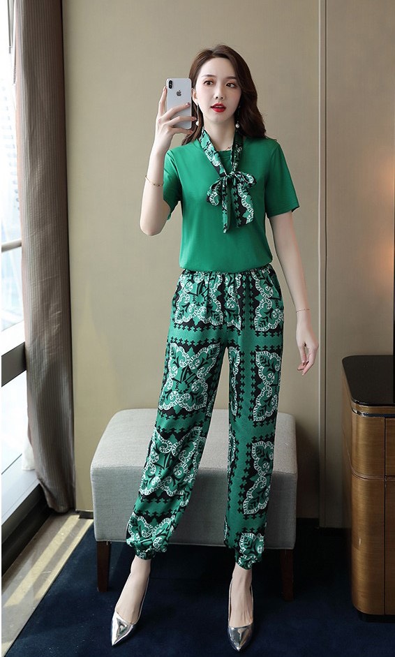 BỘ ĐỒ THỜI TRANG HỌA TIẾT
