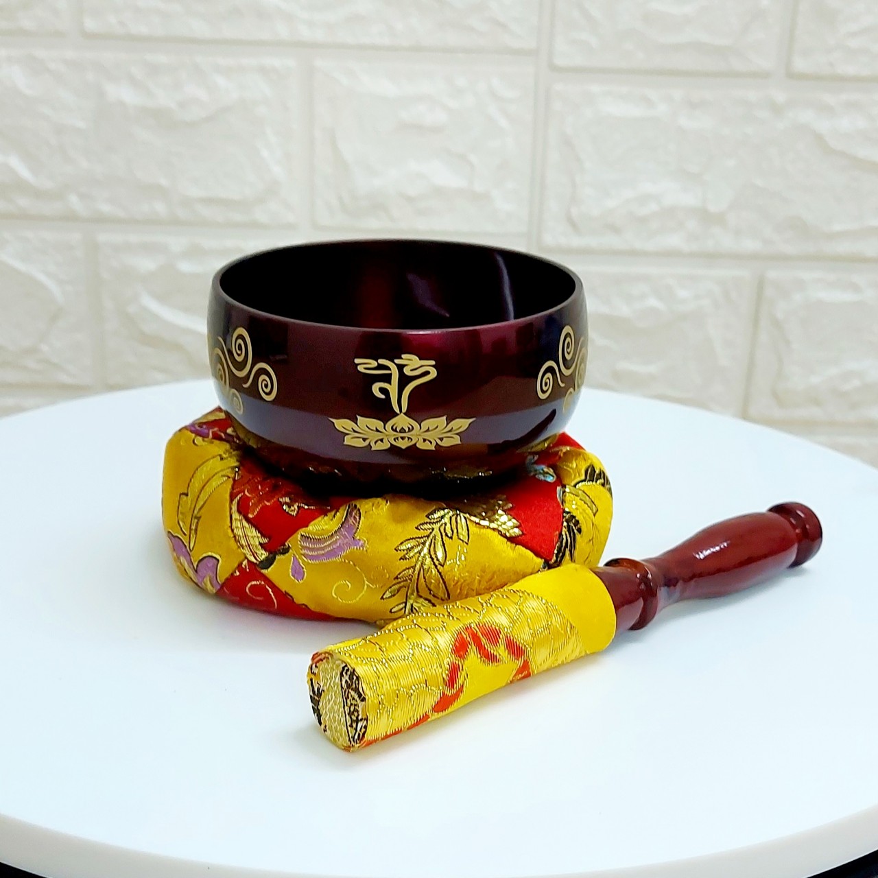 Chuông tụng kinh Japal hoa sen đen vàng
