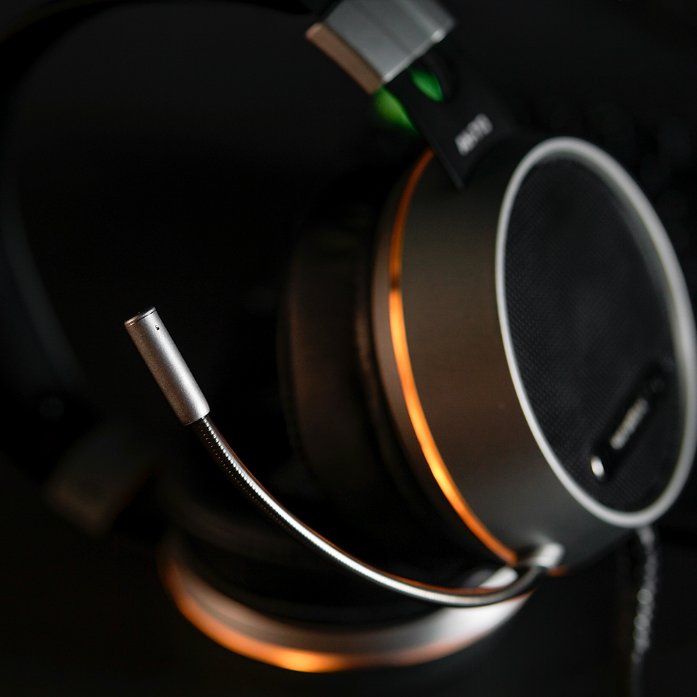 Tai Nghe Chơi Game Cảm Biến Rung Âm thanh Vòm 7.1 Có Đèn LED RGB SoundMax AH713 | Tai Nghe Chụp Tai Có Micro Tích Hợp SoundMax AH-713 | Gaming Headset - Hàng Chính Hãng