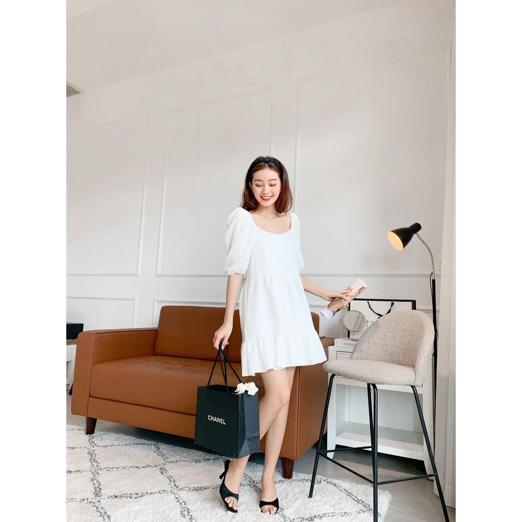ĐẦM BABYDOLL XỐP IN HOA NỔI TRẮNG ĐEN CỔ VUÔNG TAY LỠ DÁNG XÒE TẦNG-hình thật cận vải