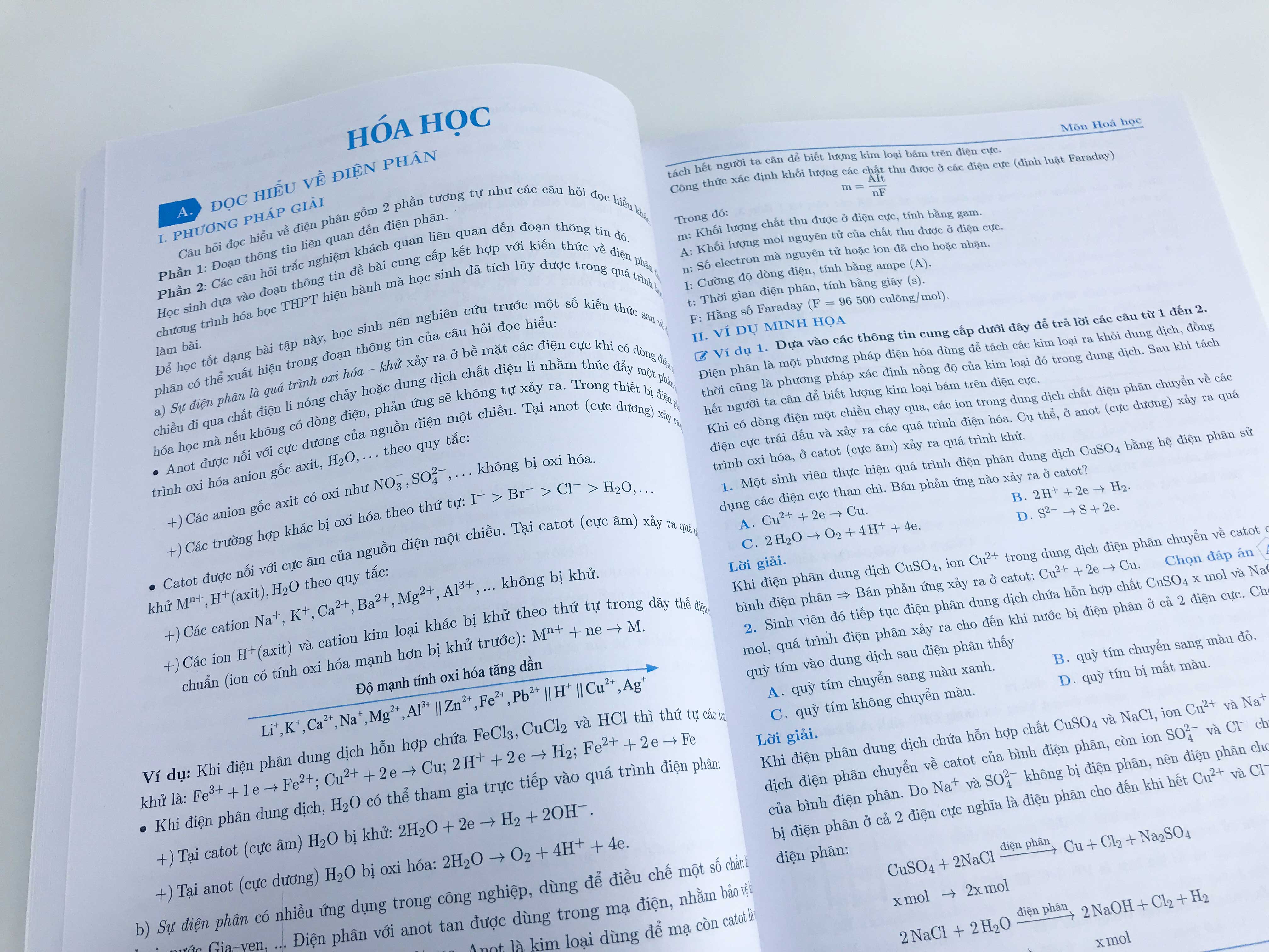 Sách Tăng Tốc Luyện Đề Thi Đánh Giá Năng Lực (theo cấu trúc đề thi của Đại học Quốc gia TP. Hồ Chí Minh) - BẢN QUYỀN