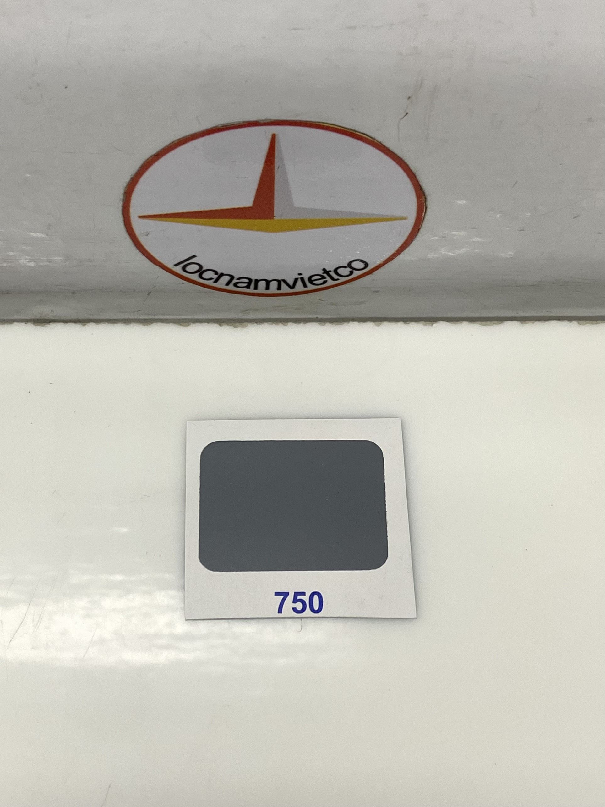 Sơn epoxy Hải Âu màu xám đậm EP750 1L/Bộ