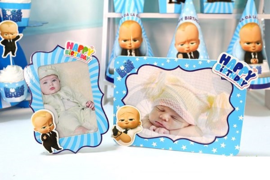 2 khung hình giấy để bàn trang trí sinh nhật - boss baby