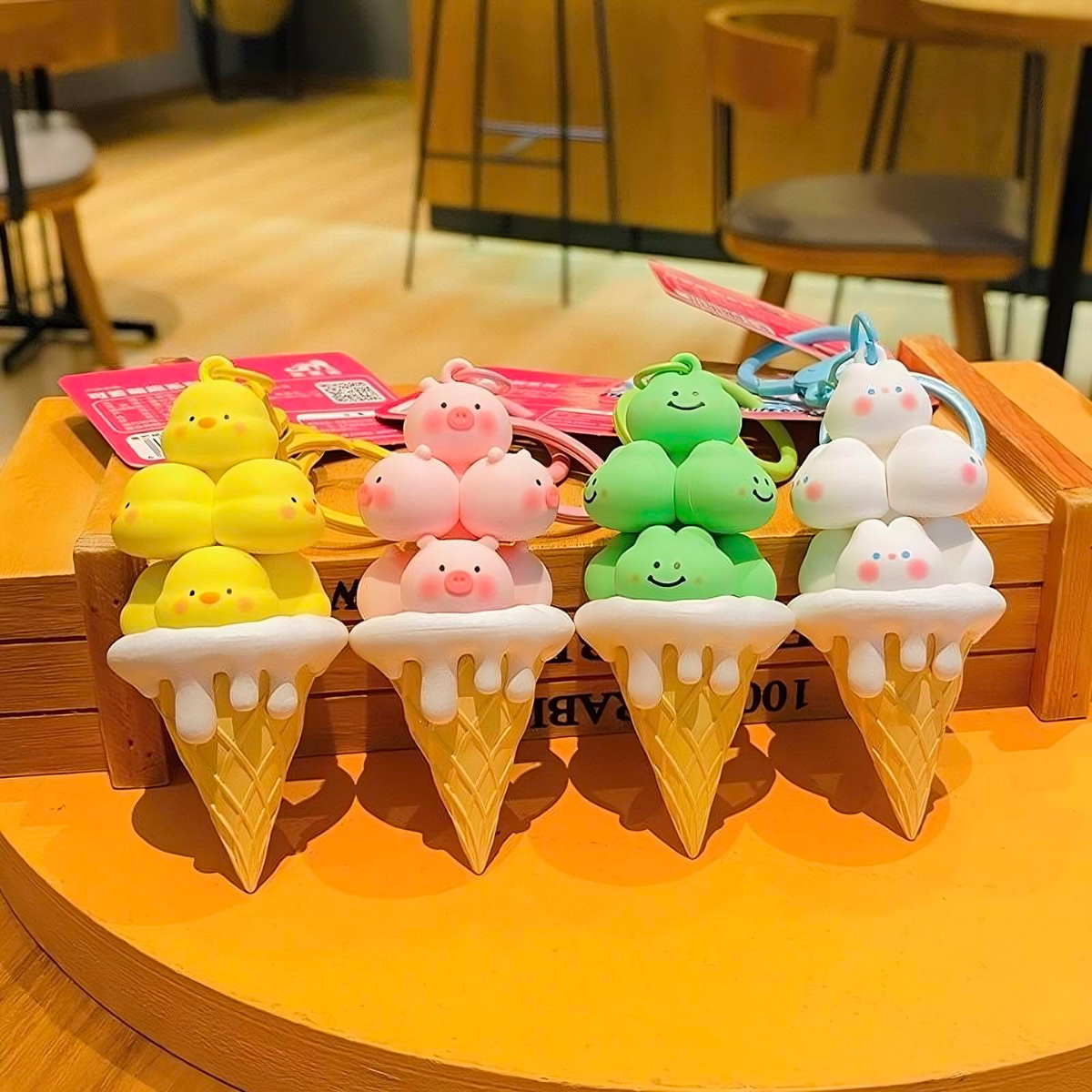 Đồ Chơi Móc Khóa Hình Cây Kem Nhiều Màu Value Toys (Mẫu ngẫu nhiên)