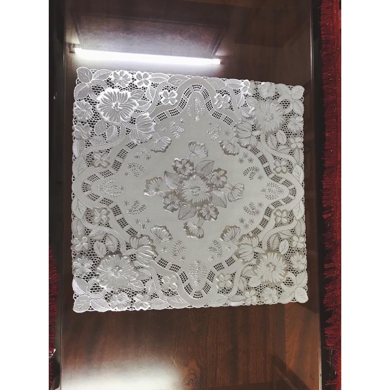 Khăn trải bàn Ren Hoa 50x50cm - HÀNG ĐẸP