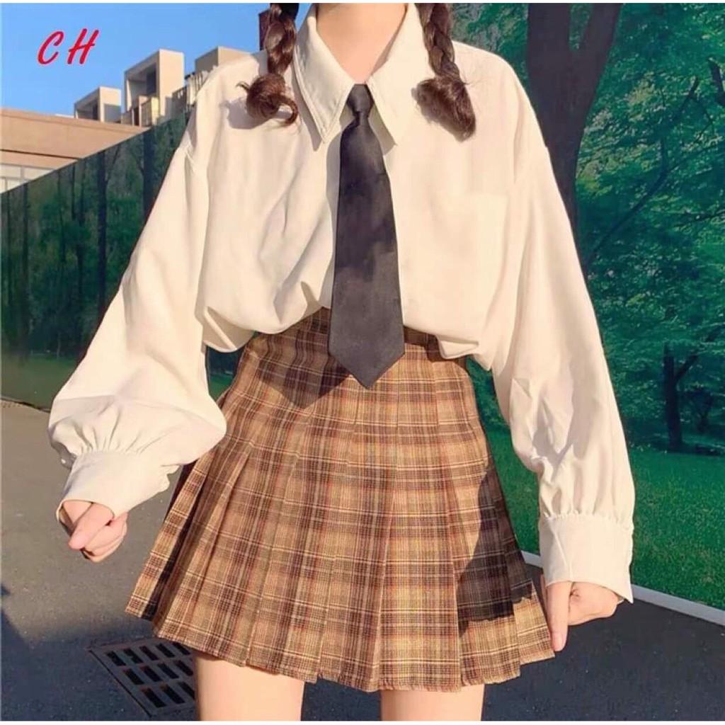 Đồng phục nữ sinh Hàn Quốc bị chỉ trích vì kích cỡ không phù hợp