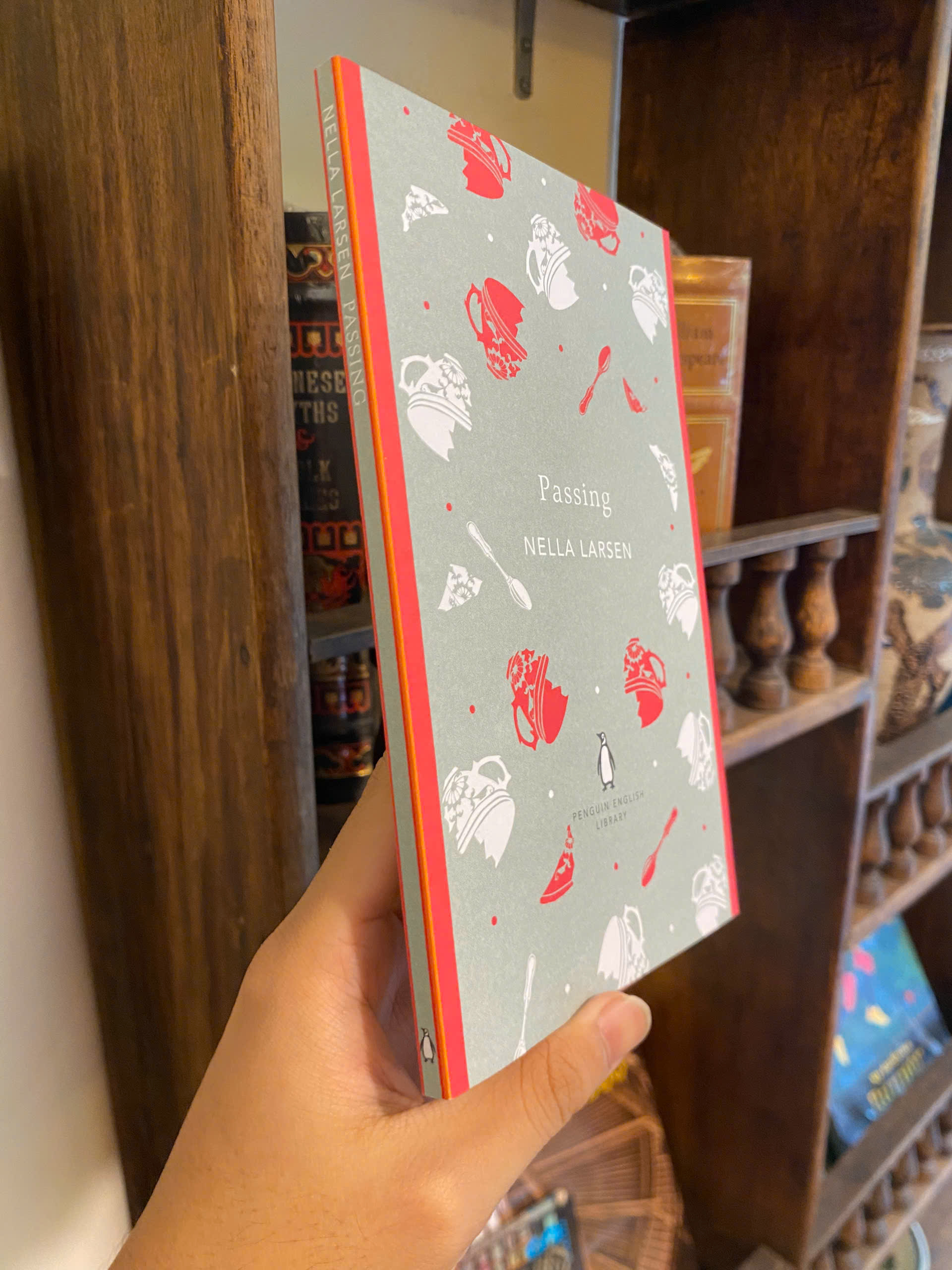 Sách - Passing by Nella Larsen | Classics / Historical Fiction in English / Ngoại văn Nhập khẩu
