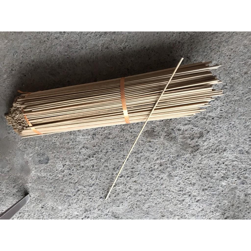 Bộ 50 que tre tròn 5 ly- que gỗ tròn dài 80 cm làm hand made