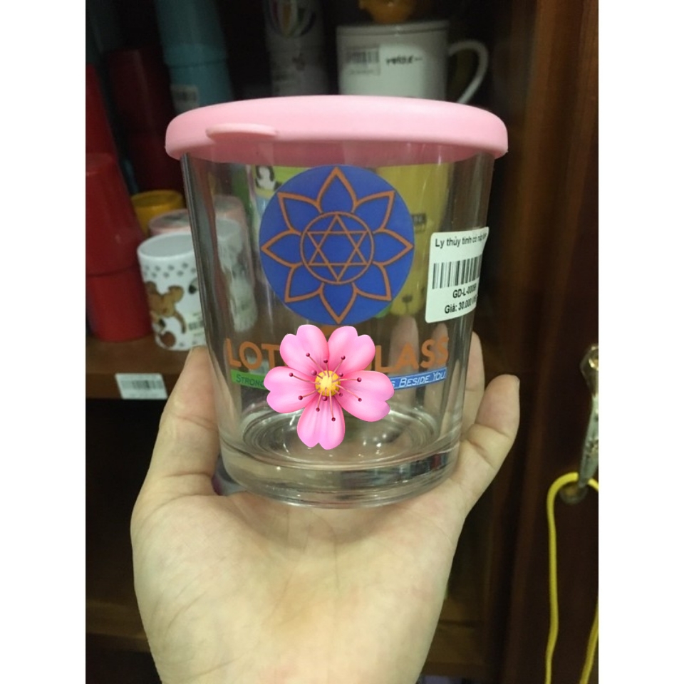 Ly thuỷ tinh có nắp