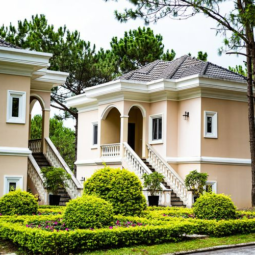 Trọn Gói 3N2D Tại Dalat Edensee Lake Resort 5*. Bao Gồm Ăn Sáng. Tiễn Sân Bay 1 Lượt. Miễn Phí Chèo Thuyền Kayak và Bắn Cung.