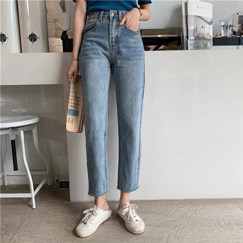 Quần Jeans Nữ Thêu Chữ YN Dáng Lỡ Sước Gấu