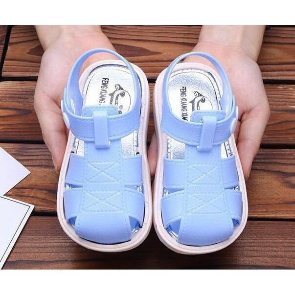 Sandal bé trai tập đi chống trượt