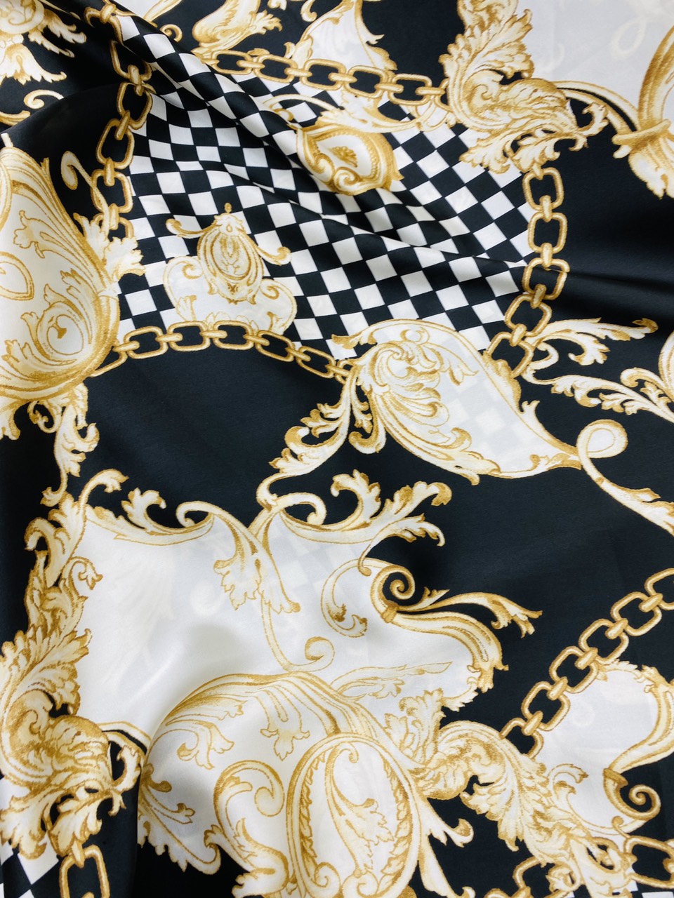 Vải lụa latin hoa văn Roma thiết kế khung may đầm áo jumsuit