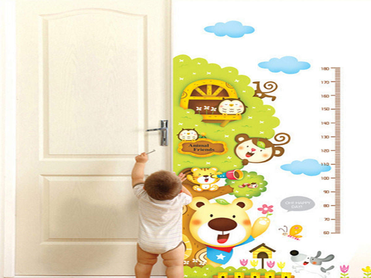 Decal dán tường thước đo chiều cao tán tròn