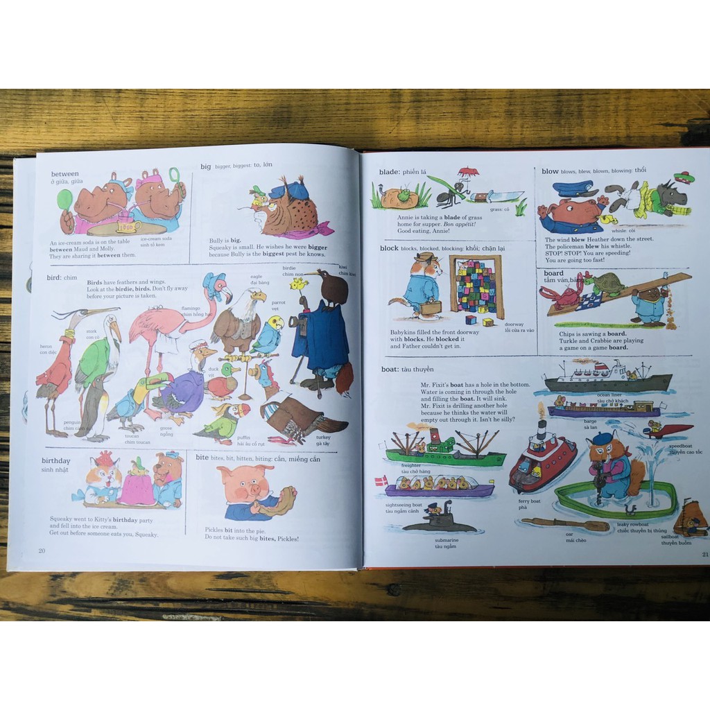 Richard Scarry's Best Dictionary Ever Từ điển tiếng anh cho bé