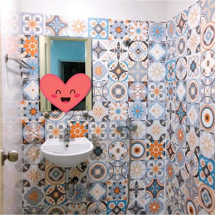 Decal gạch bông dán bếp, dán nhà tắm, dán trang trí không thấm nước, có keo mặt sau, hình ảnh in sắc nét