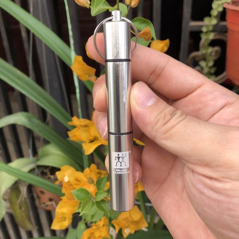 Bộ vệ sinh ráy tai inox Đức gồm 6 và hộp đựng, treo móc khoá xe dễ dùng