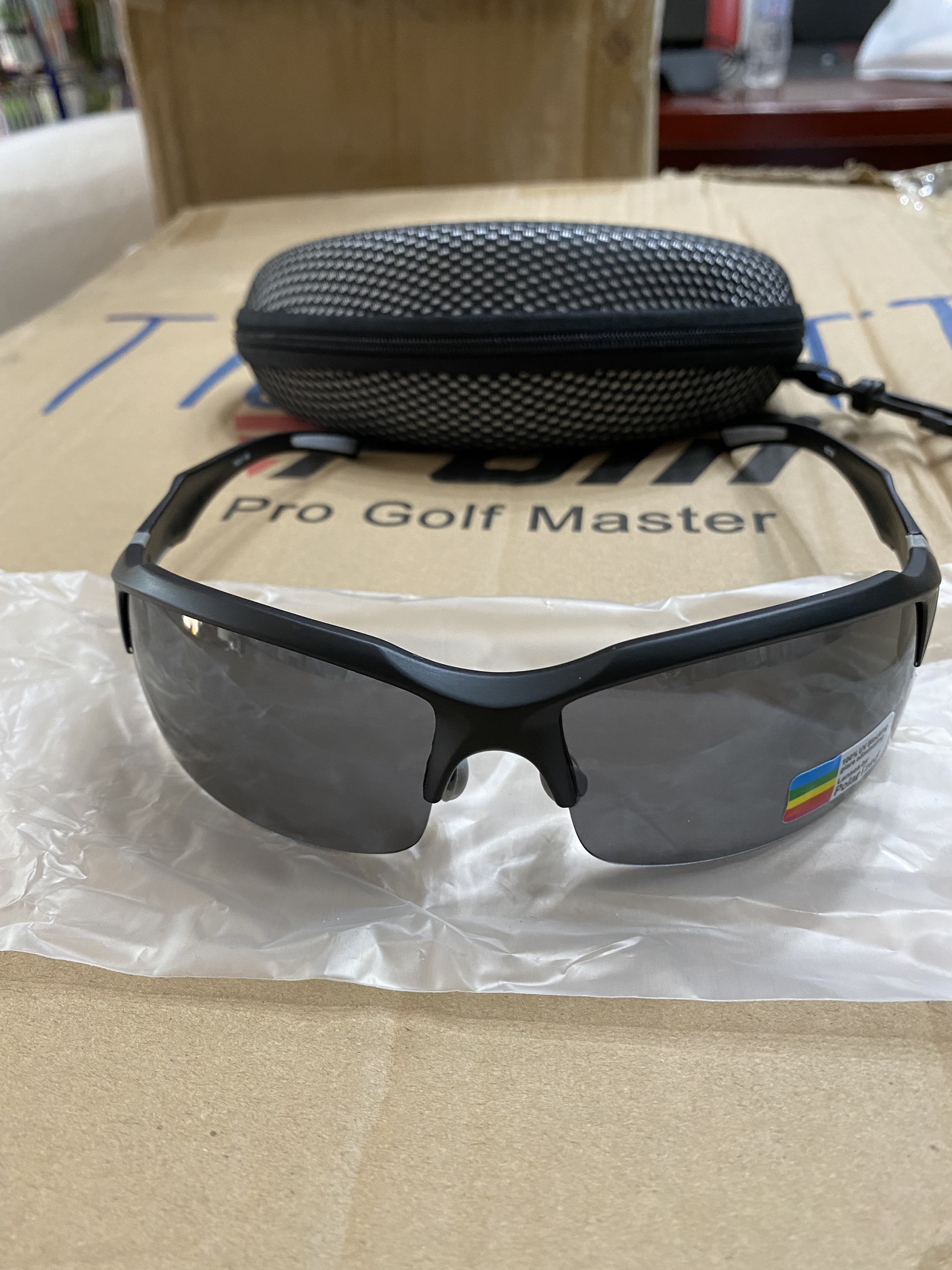 Kính chơi golf  thể thao sunglasses chống nắng chống tia cực tím UV hại mắt KG012