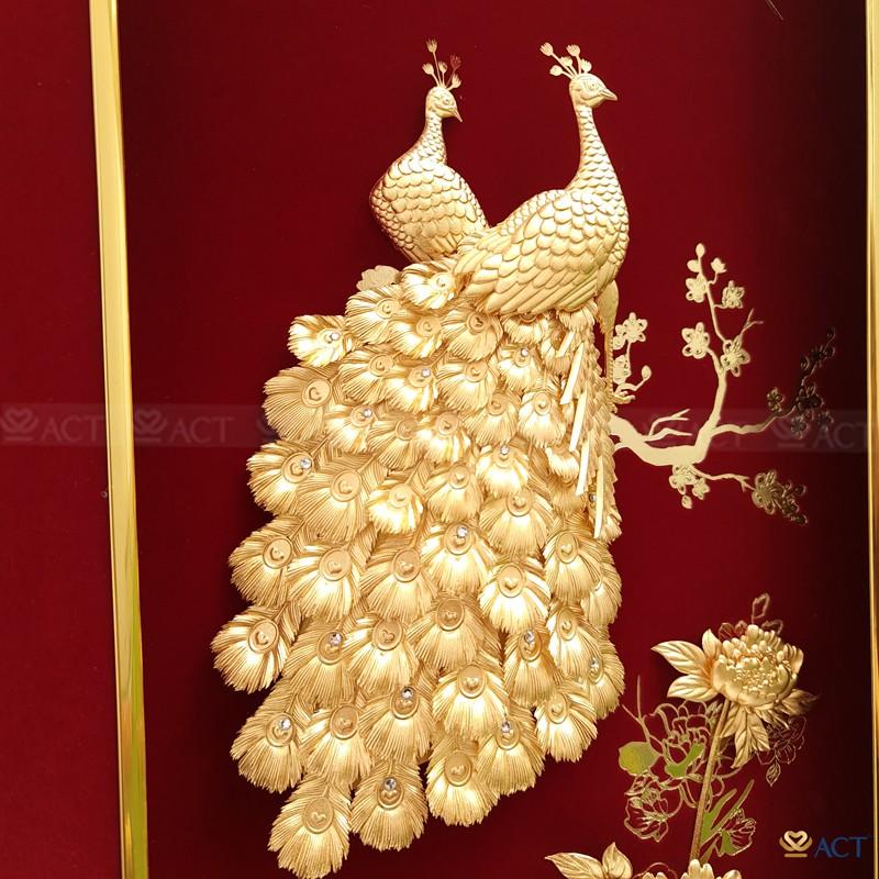 TRANH ĐÔI CHIM CÔNG VÀ HOA MẪU ĐƠN