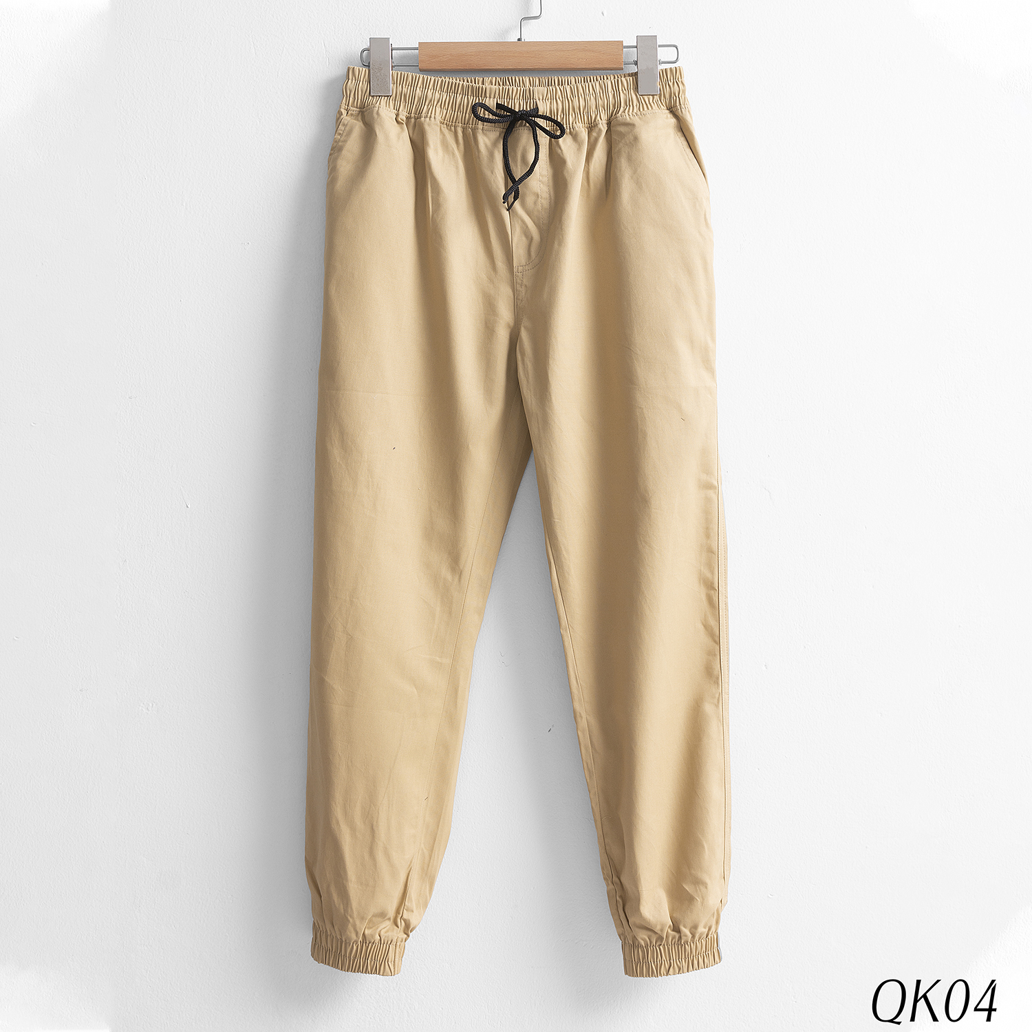 Hình ảnh Quần Jogger KaKi Unisex Trẻ Trung Năng Động,4 Màu Cá Tính Hình ảnh Quần Jogger KaKi Unisex Trẻ Trung Năng Động,4 Màu Cá Tính