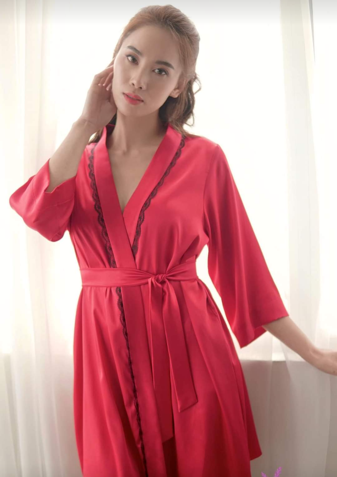 [Hantu Sleepwear]-Áo choàng ngủ lụa phối ren sang chảnh-Màu đỏ