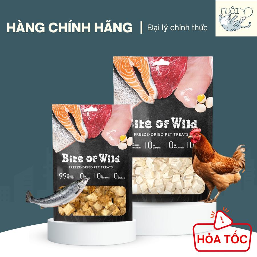 Snack thịt sấy gà, cá hồi sấy cho mèo của Petour - Bite Of Wild - Thức ăn nhẹ cho chó, mèo từ 1 tháng tuổi