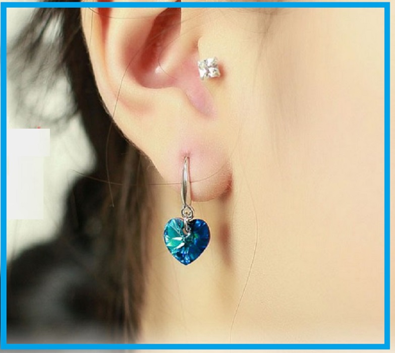 Bông tai nữ TITANIUM cao cấp đính đá xanh biển sáng long lanh sang trọng đẳng cấp