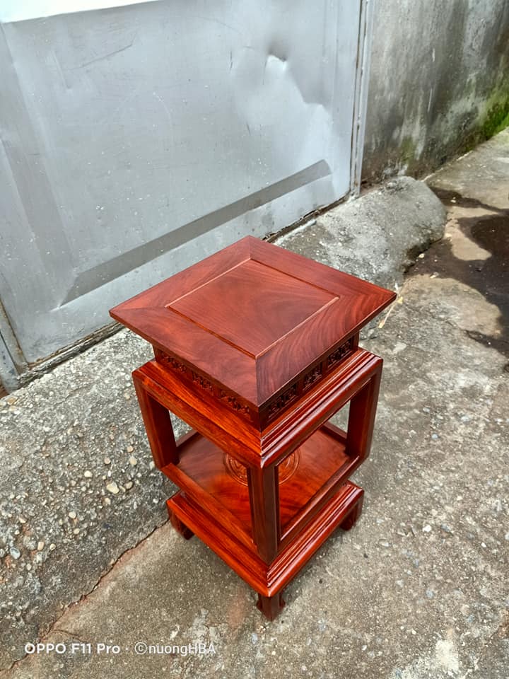 Đôn đèn gỗ hương (cao 60xm, mặt 30x30cm)