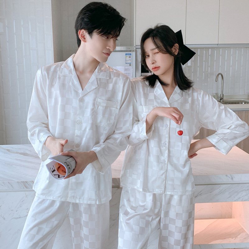 Đồ bộ Pyjama Nữ chất liệu phi bóng rũ mềm mại,nền caro đơn giản tao nhã 88227